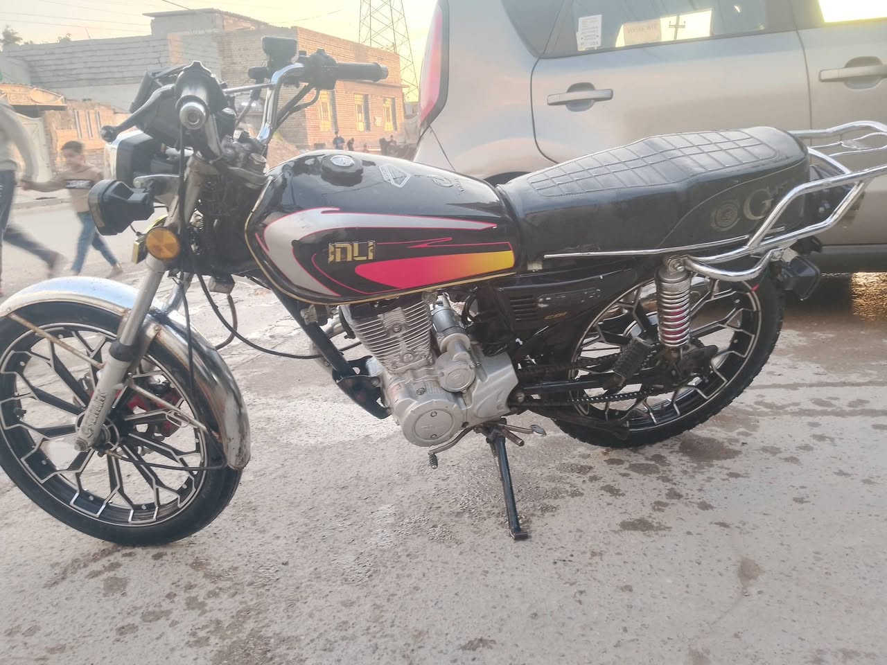 سيفان موديل 24 اوراق وصل كمرك مدفوع دراجه يرادلهة نواقص بصيطه قفلهة قفلهة 500.
فقط واتساب***********
