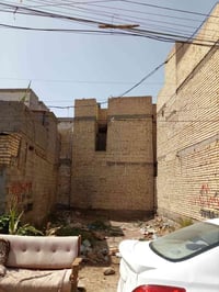 قطعة ارض مربعه 70 م سند 25 السريدات القديمه المربع الثالث كامل خدمات 0...