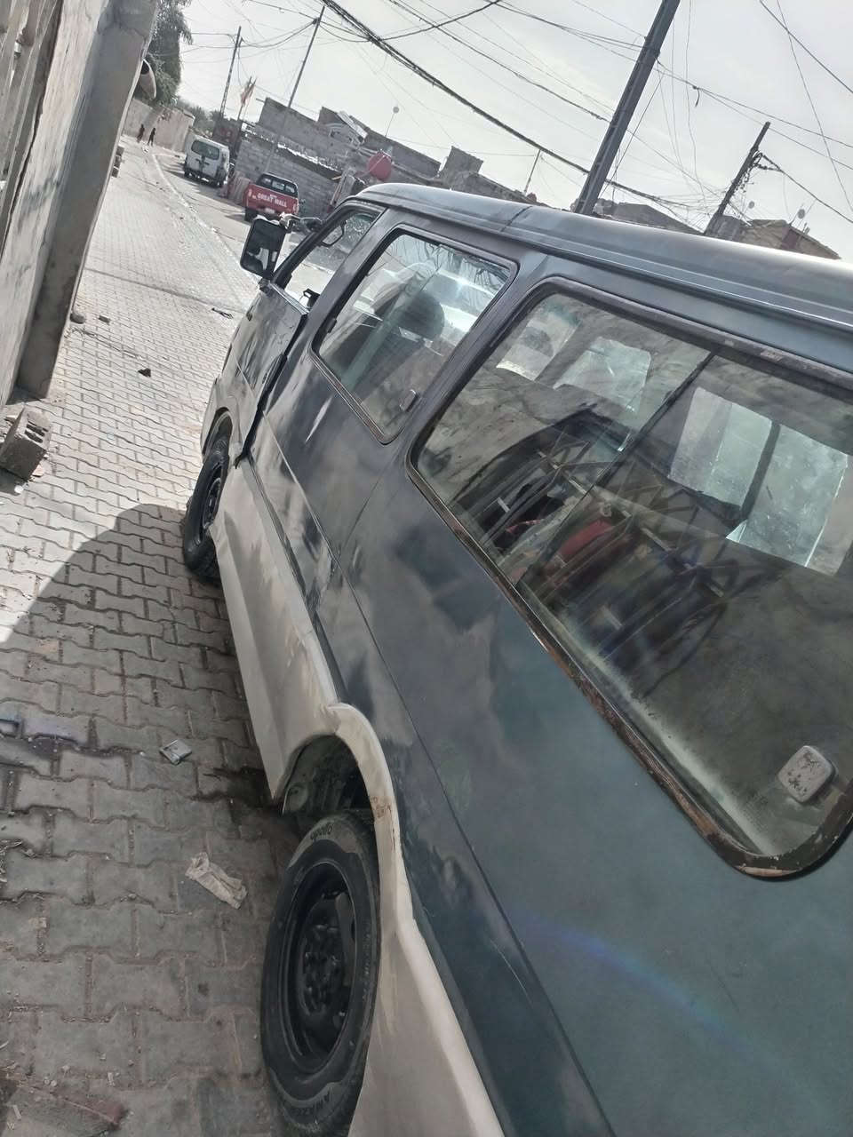 السلام عليكم للبيع كيه بسته جاهزه كير مكينه حداديه تايرات باتري كله جاهزه ما عايزه برغي مكان نجف:السعر ١٧ باقي تفاصيل تصال مكلف بلنشو رقم راعيه ***********. ***********
