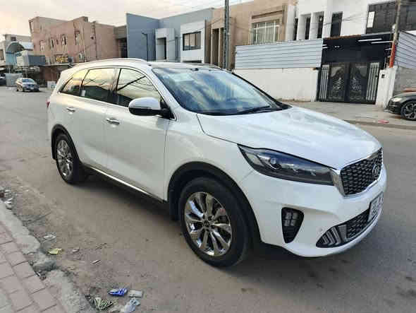 كيا سورنتو موديل  2020
 ( خـليـجـي )  شركه دوليه 
مكفوله من الضربه والصبغ  والبارد كفاله عامه
رقم بغداد بسمي ارقام جديده وهزه جديده وسنويه
مواصفات
بصمه 
باب خلفي كهرباء  
نضام بريك ابي اس 
لدات اماميه خلفيه
لايت زنون
كامره اصليه دواره 
حساس امامي خلفي اصلي
كشنات كهربائي  2
شاحن وايرليس
3قطع تبريد
لد امامي بكلايت لد
شاشه كار بلي اصلي 
كروس سرعه
تحكمات ستيرن
اريل انفكيشن
سبعه راكب
ويل كب نيكل
بصمه تشغيل وابواب 
6 سلندر  م3500  مامفتوح بلادي
8كير مامفتوح بلادي   
ترحيب  
كامره دوارة      
مري شفط    اشاره بالمري 
برادات بلاديه 
شاشه كبيرة 
فول تحكم استرن 
اربع انظمه قياده  Sport  eco cimfort   smart 
كشافات ضباب رباعي
علامة بالدواسه 
اريل انفكيشن جيبي اس
السياره جديده جدا جدا مكفوله من الضربه والصبغ والبارد  السياره جديده ماشيه 62 الف 
السعر 275$
***********
*********** بغداد
