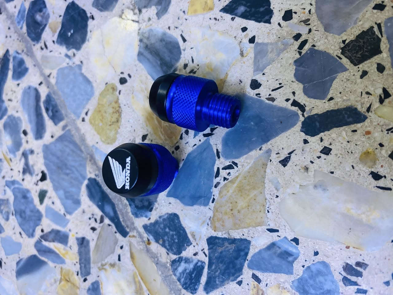 السلام عليكم تزويد pcx ازرك💙                                              يدات بريك ب40                                                                     يدات ب10
قطره وستد مرايات ب8
مكاني مدينة الصدر


**إذا كنت صاحب هذا الإعلان وتريد حذفه لأي سبب، رجاءا أرسل رسالة إلى الدعم الفني**