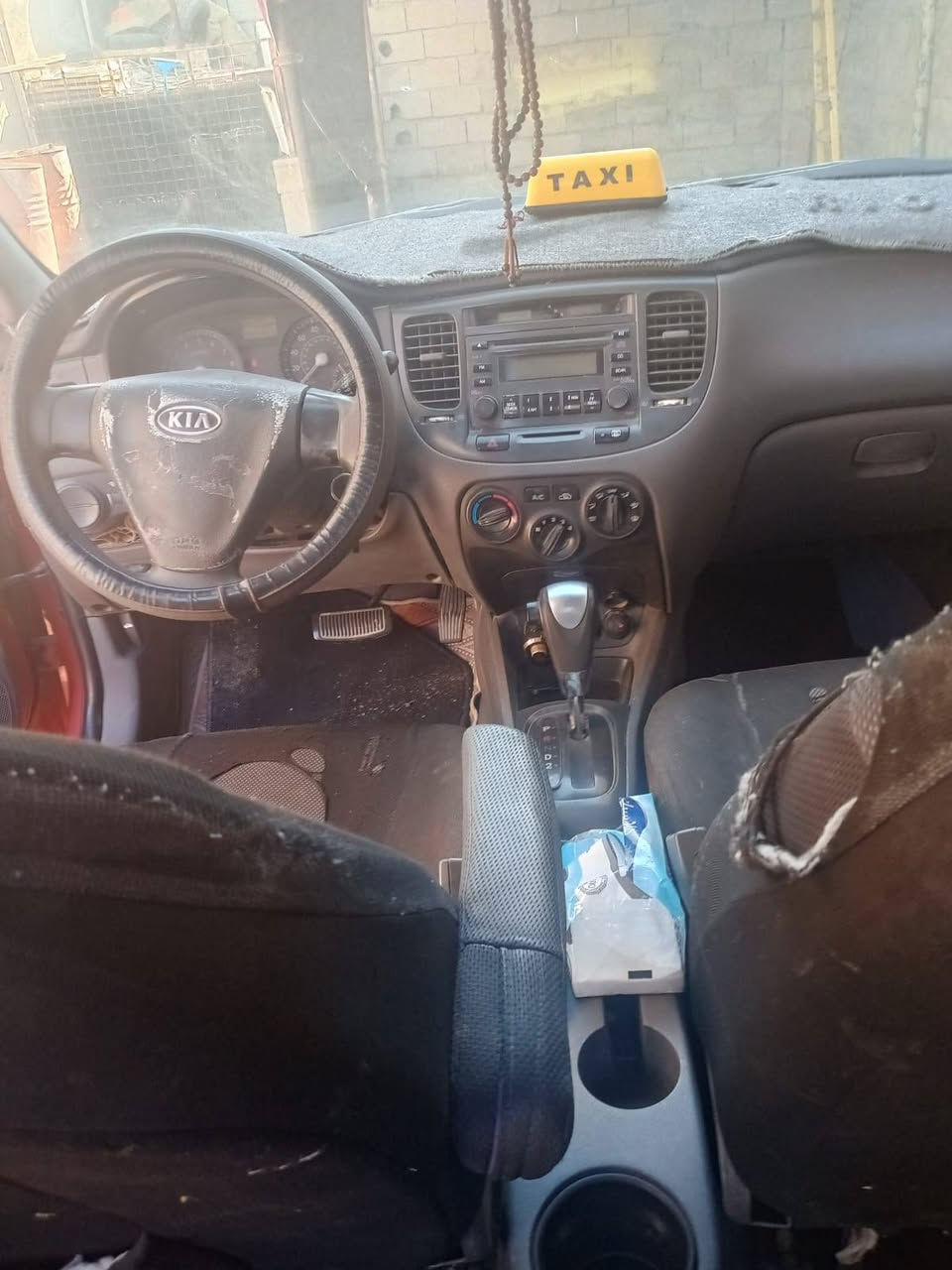 سلام عليكم سياره البيع كيا ريو موديل 2008ورد امريكي رقم بغداد تحويل مباشر تبريد شغال كير مكينه مكفوله عنوان صلاح الدين قضاء بلد لاتصال على هذا الرقم ***********
