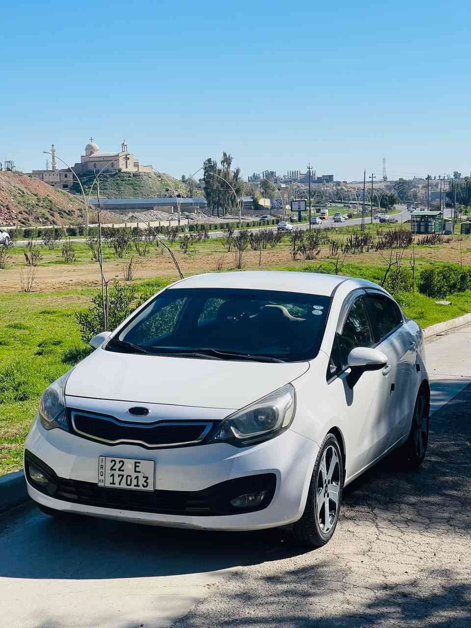 السلام عليكم 
كيا ريو 2012 
بدون صبغ بدون ضرر سنويه وهزه جديده كابون بانزين محرك وكير شرط 
للاستفسار الأتصال على الارقام غير متواجد على الفيس
***********
***********
