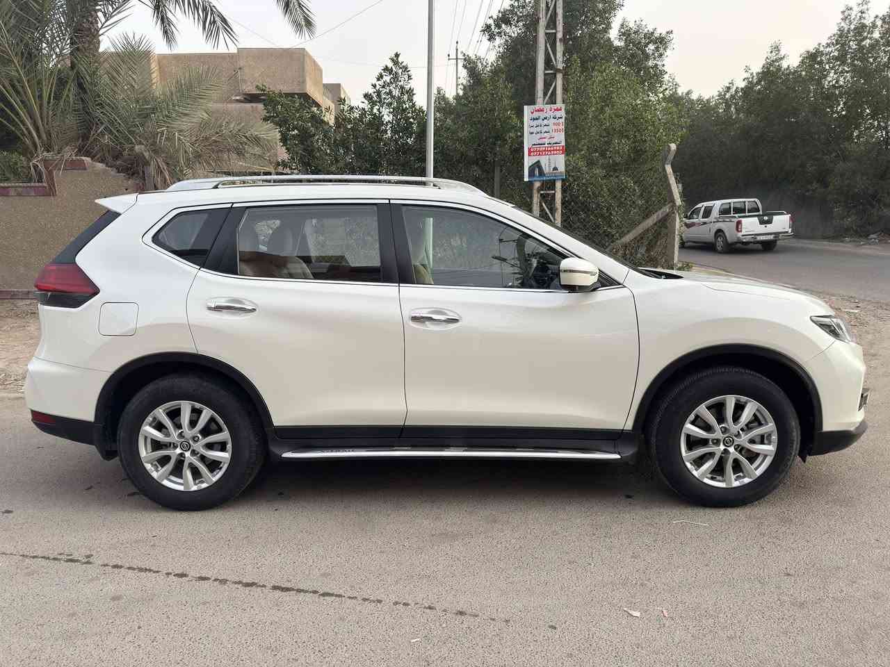 السلام عليكم
للبيع نيسان اكستريل 2021 X-TRAIL خليجي وكالة السور لون ابيض سبعه راكب 
اخر موديل اجه بهذا الشكل (الشكل المرغوب) 
استلام وكالة السور العراق مستلمه زيرو وعلى ايدي 
ماشيه 19 الف كيلو فقط بعده بحالة الشركه
رقم اربيل الدولي الأنكليزي وبأسمي شخصياً شرط التحويل او الوكاله وسنويته لغاية 2027 وهزة والبراد كله جديد 
السياره مكفوله كفاله عامه من كلشي من الصبغ والمعجون والبارد والشخط والتكحيل والسونار مرفق بالمنشور 
محرك 2500 4 سلندر الأبلادي والكير والمحرك مكفولات برغي ما مفتوح منهن
تبريد تدفئه كله شغال 
السياره بعده كله على وضع الشركة الجامه الأبلاديه مال الشركه تايراته مال الشركه الأبلاديه Burgiston دسكاته مال الشركه اسبيره ما نازل كلشي ما مبدل بيه كلشي بلادي 
فول مواصفات اعله مواصفات اجتي بالأكستريل الخليجي بهذا الموديل كامرات محيطيه 360 درجه دوسات جانبيه سبعه راكب سبايدرات بالقماره وقبغ الجنطه لد نهاري بلاجكتورات لد اشاير ترحيب كشنات جلد سبعه راكب صطاب لايت ويل كب حجم 17 اشاير بالمري يدات نيكل جام اوتو تحكم مري كهرباء تحكمات ستيرن مثبت سرعه مانع انزلاق لايتات متحركه تبريد قطعتين فرشة صندوك وغيره 
السياره جاهزة وجديده وماكو اخته بهذا الموديل وهاي النضافه وغراضه الأبلاديه كله موجودة الكتلوكات والطفاية وسويجاته الأبلاديه 
سعره 215 ورقه وبيه مجال للشراي 
مكاني بغداد الدوره 
***********
