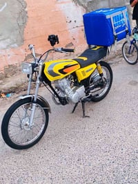 مستعجل • تواصل واتساب