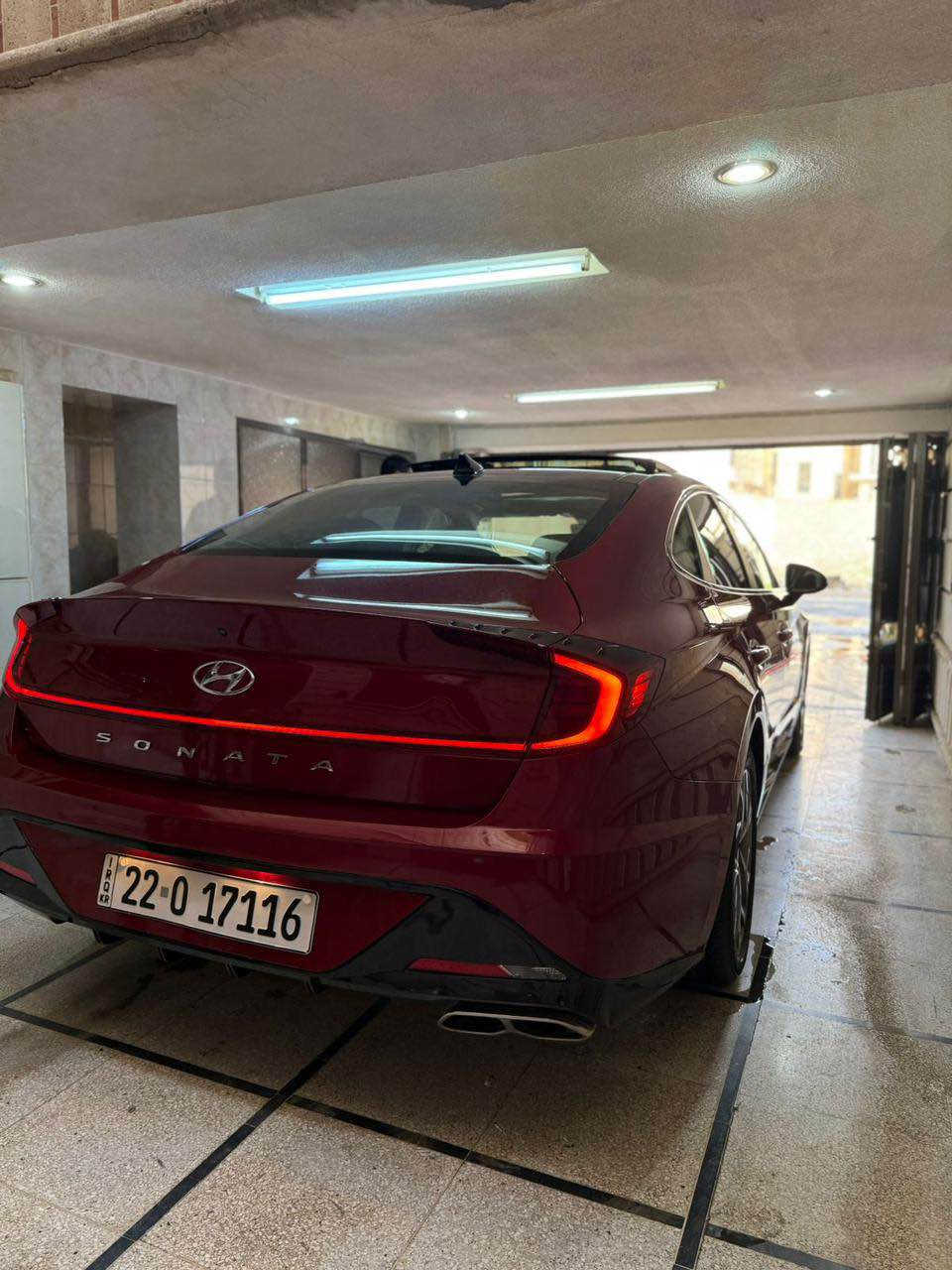 للبيع سوناتا 2023 اسبورت محرك 2500 ماشية 27mi السعر 190$
بيها جاملغ خلفي فقط بدون ايرباك 
موصفاتها
بصمه 
بنوراما
 فول رادار نقاط عمياء
تحذير اصطدام
 قطعتين تبريد 
عداد السرعه الكتروني
 كامره خلفية 
سياقة ذاتية تحديد سرعه
تشغيل عن بعد 
اوتو ستوب
تحكم ستيرن
سايد بريك بصمة
مكان السيارة موصل …..
للتواصل *********** ديوانية, القادسية
