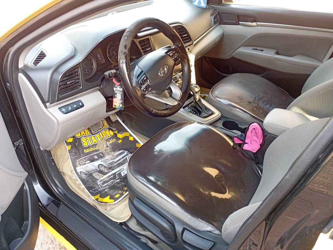 السلام عليكم النترا لبيع بيه باب مبدل وبيهه رواجز مبدله
ماشيه 107

السعر 132وبيهه مجال
***********
