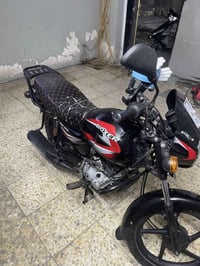 بوكسر 21 كلاسك الدراجه متروكه جانت مجفته ودراجه حلوه ونظيفه كامله بيها...