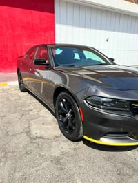 جارجر  2023 sxt محرك V6 2ويل بلادي اصل 23 اني مستورده ع ايدي سياره شبه...