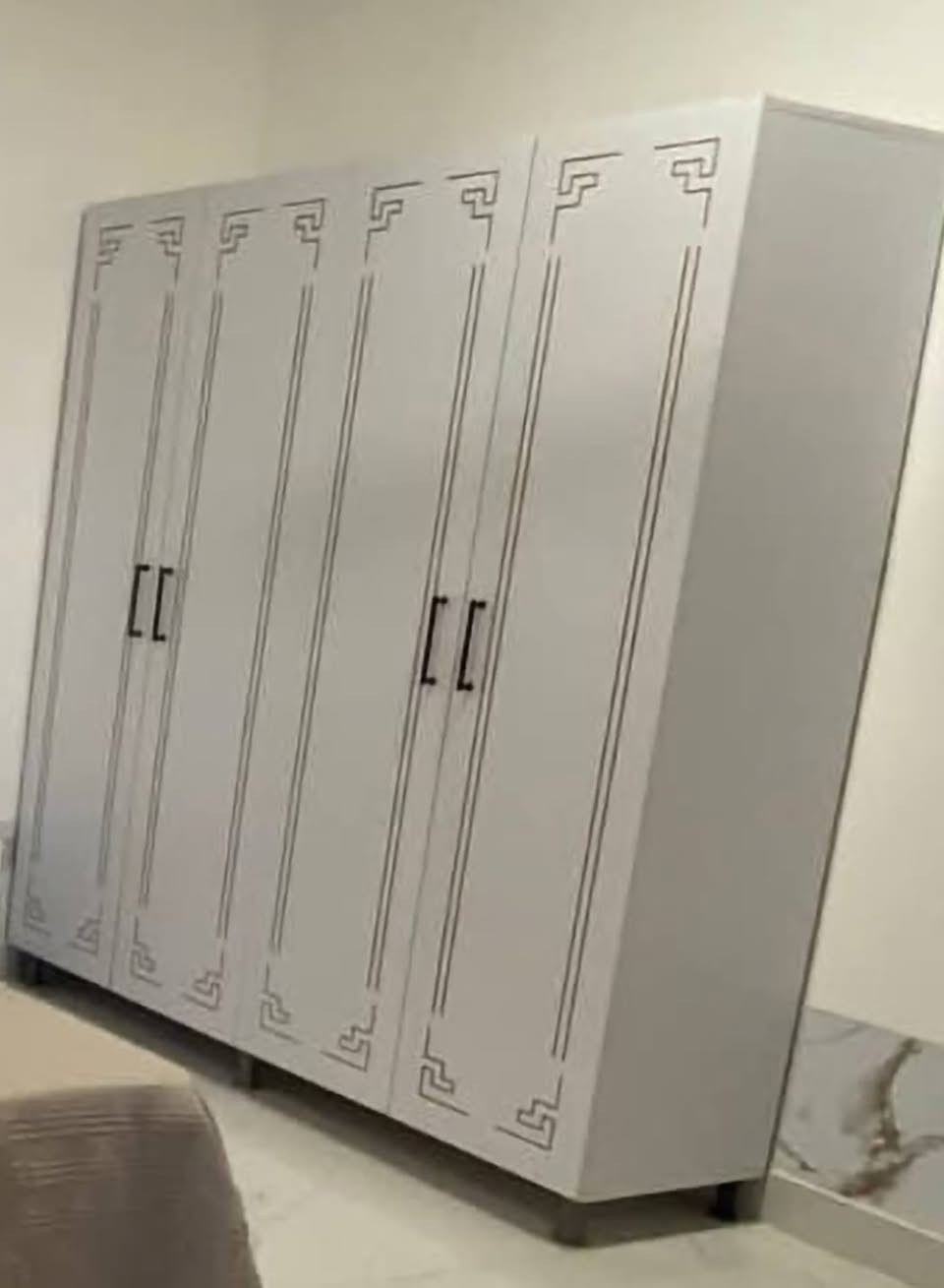 غرفه نوم للبيع
كامله ونضافه80%
السعر(100)الف واول 
متصل بل عافيه عليه
***********
