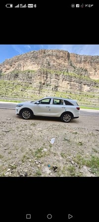 سورنتو للبيع موديل 19 شكل ال 20 والمواصفات عدل فتحه بها بارد بسيط بالب...