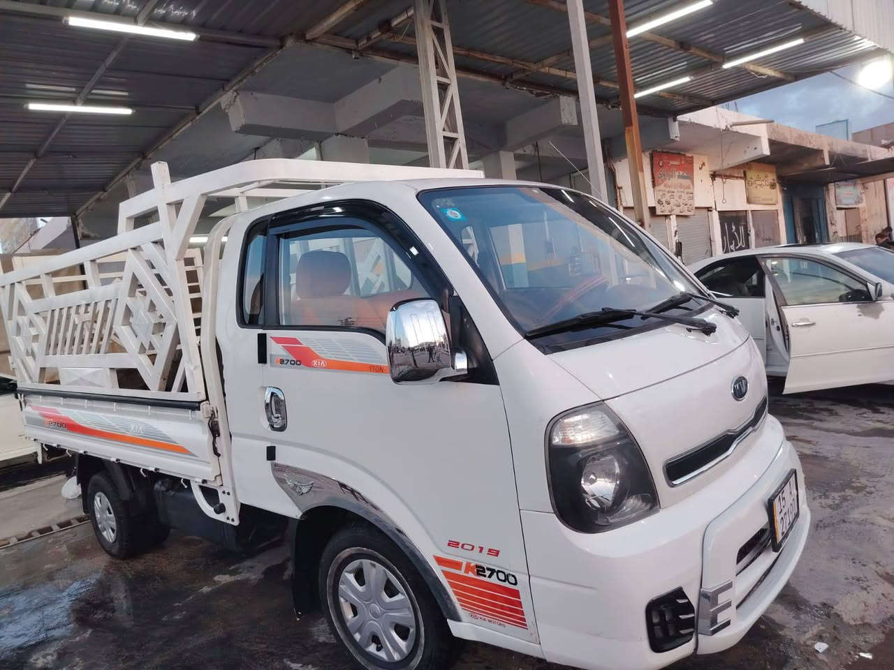 للبيع كياحمل موديل 2013سياره مكفوله كفاله عامه بيهه صبغ بل دوسات وبل بدي بس سياره متعوب عليهه وبعداحله منل صورسعر110عنوان فلوجه رقم صاحب سياره***********
