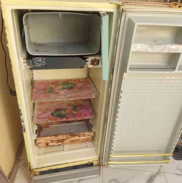 ثلاجات ٢ للبيع نضيفات وشغالات على الفحص مكانهن بالمشخاب قرب مدرسة الذكوات 
للأستفسار اتصل ‪ 0780 515 0542‬‏
