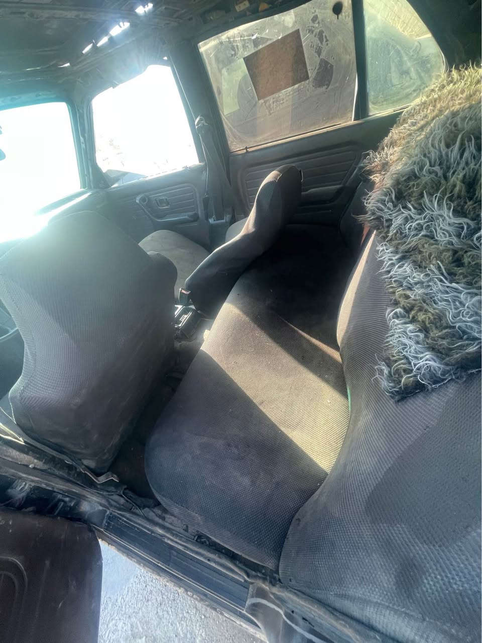 بيئيم زعرا مؤديل 1986سياره كه ماكينه ي 4بستني بيلاده ياك سلف ئيش ده كا بس ده نگي بتلي تيدايه باقي به شه رت سنويه و وكاله ي له گه له موشته ري وه ره جات له خزمه تم أربيل, العراق


**إذا كنت صاحب هذا الإعلان وتريد حذفه لأي سبب، رجاءا أرسل رسالة إلى الدعم الفني**