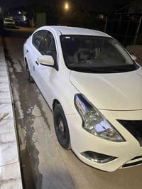 للبيع نيسان سني موديل 2025  السياره ام الضمان مال شركه نيسان  ماشيه  1...