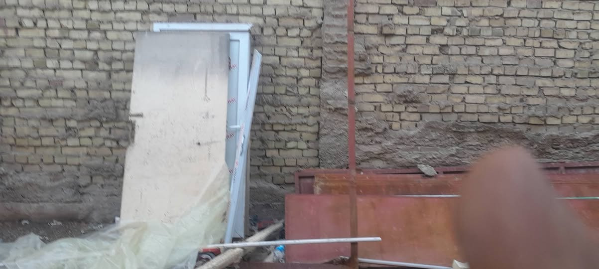 سلام عليكم بيبان دفتريه هنه وجرجوبتهن السعر ٣٠٠
***********
