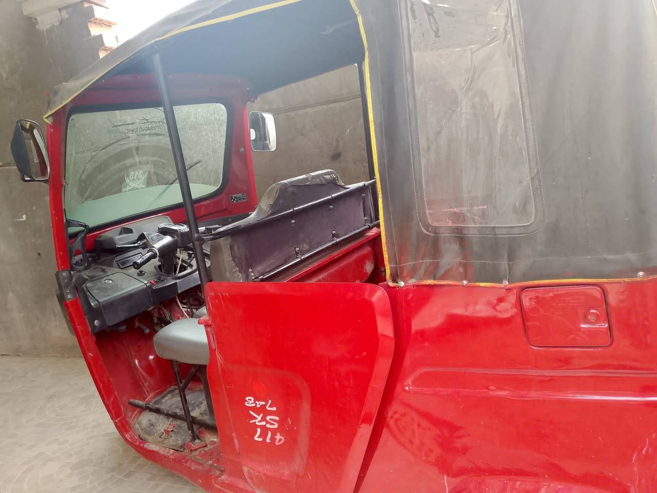 مرخصت الادمن تكتك 22 بيه طخه بارد يم بكلايت اليسرى سنويه نكليزي رقم بغداد شرط تحويل مكاني بعقوبه السعر اتصل ***********
