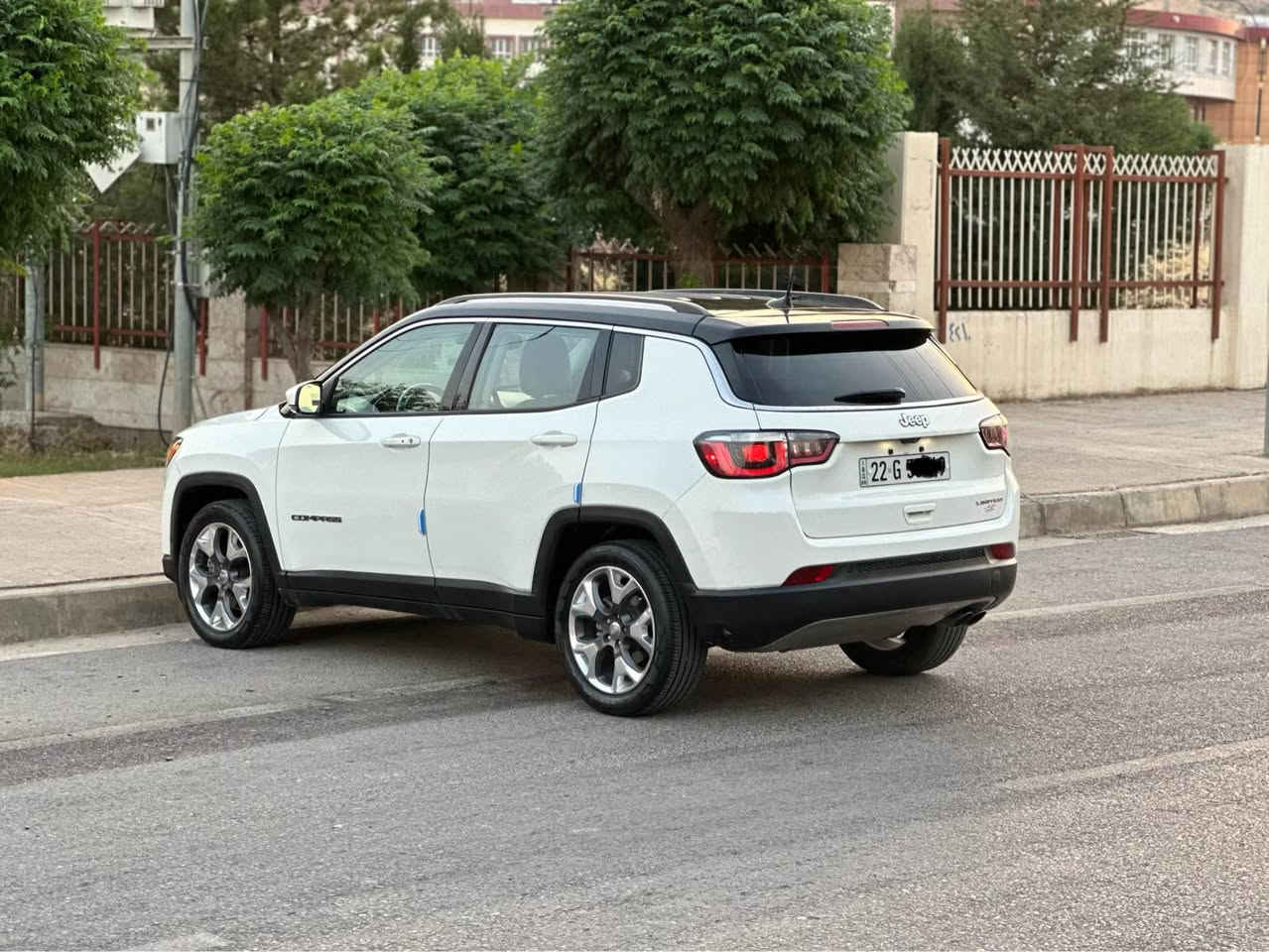 جێب کۆمپاس : مۆدێل 2019
***********
 فول فول مواسفات ، بیلاد سەقفو شانە ڕەش 38 هەزار هەقیقی ڕۆشتوە ، بەسمەو شەغال شاشە گەورەو     
 ، 4مۆدی لیخوڕین كوشن كارەباو جلدو هیتەر سوكان هیتەر ، ئۆتۆ ستۆپو ستارتو پارك تەبرید مەركەزی  بیلادی ، زینۆن شاشەو كامیڕا برێک بەسمەو كارەبای دەرگا بەسمە ، دەبڵ گیڕی 9 نمرە تۆماتیكو عادی سوكان فۆلیۆم تحدید سورعە دەژخلیسك ئاوینە ئیشارتو هیتەرو كارەبا 4تایەی تازە 
دوو پارچە و پةلةيةك  بۆیاخ بێ ناوگرتن پشتو پیش كەپس 
كامل سێرڤس كراوە سەنەوی تا 2029 تازەیە گێڕو مەکینەو تەبریدو بەناوکردن و غرامە هەمووی بە شەرت 

 سـعـر 126 وەرەقە و معامەلە 
***********
ڤایبەر و واتس ئەپی لەسەرە رانية, السليمانية

