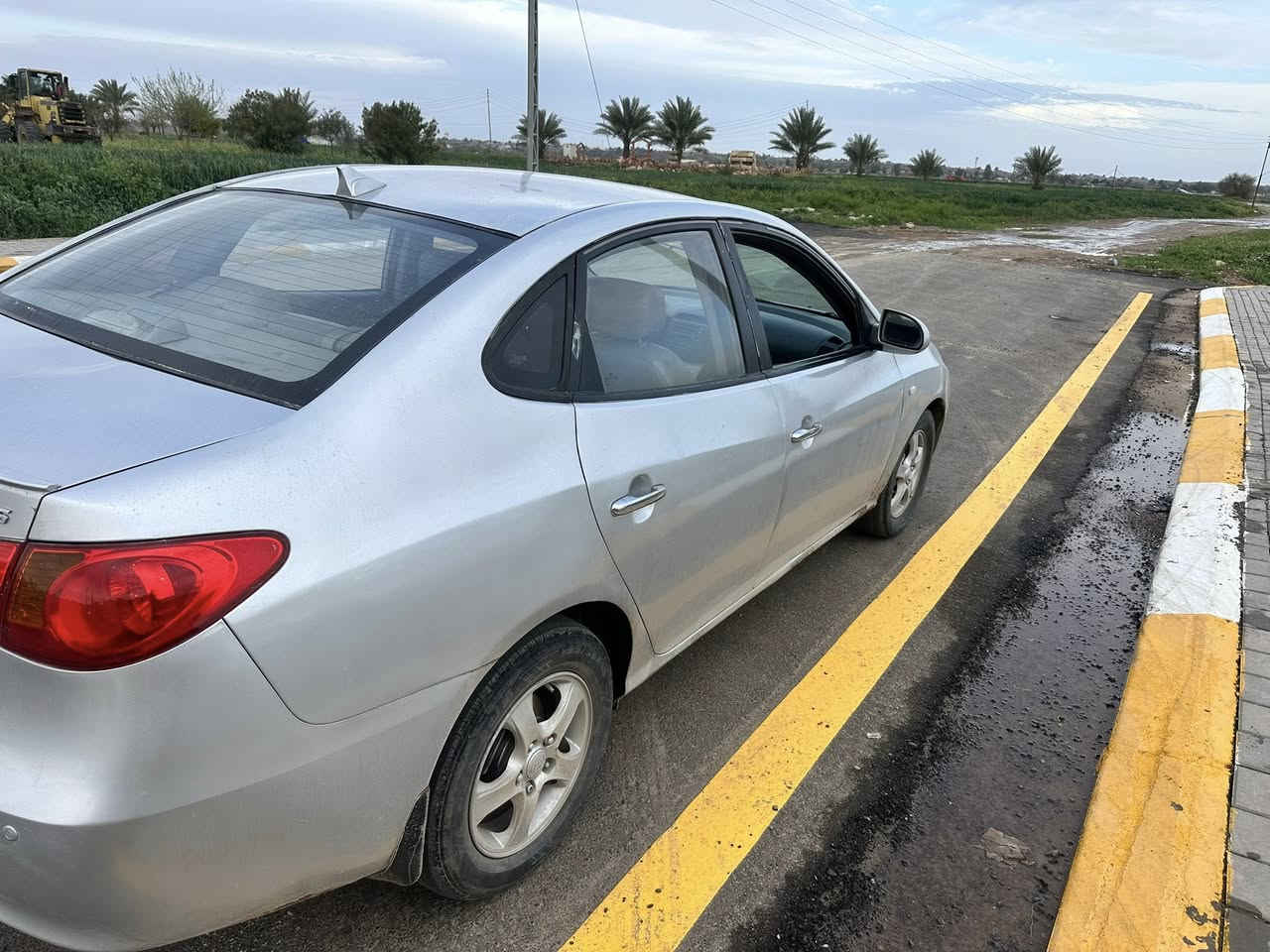 السلام عليكم
افانتي للبيع 

موديل2007

محرك كير شرط

دكشن بلادي

صدر جديد 

بدون رصعات 

هيترات 🔥كشانه

تبريد 🧊 لمس 

شاشه بيبانو

مري شفط 

كهربائيات كلها شغاله

السياره جديده حيل 

السعر 39

***********
