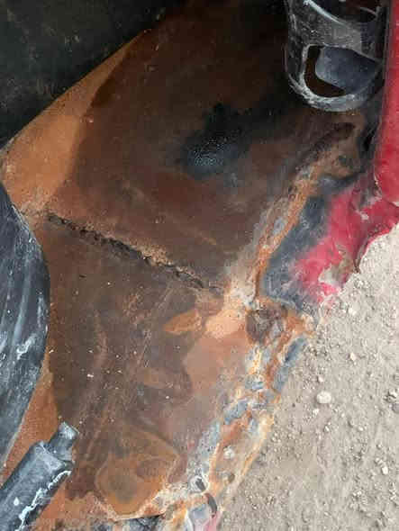 سلام عليكم تكتك البيع مديل 2017 تكتك مثل مشوف بعنك بيه نقص صليب جادر والكسل بي ونه خفيفه غر هذني مابيه سعره مليونين وربع بيه مجال بكاني بياع هاذه رقمي ***********
