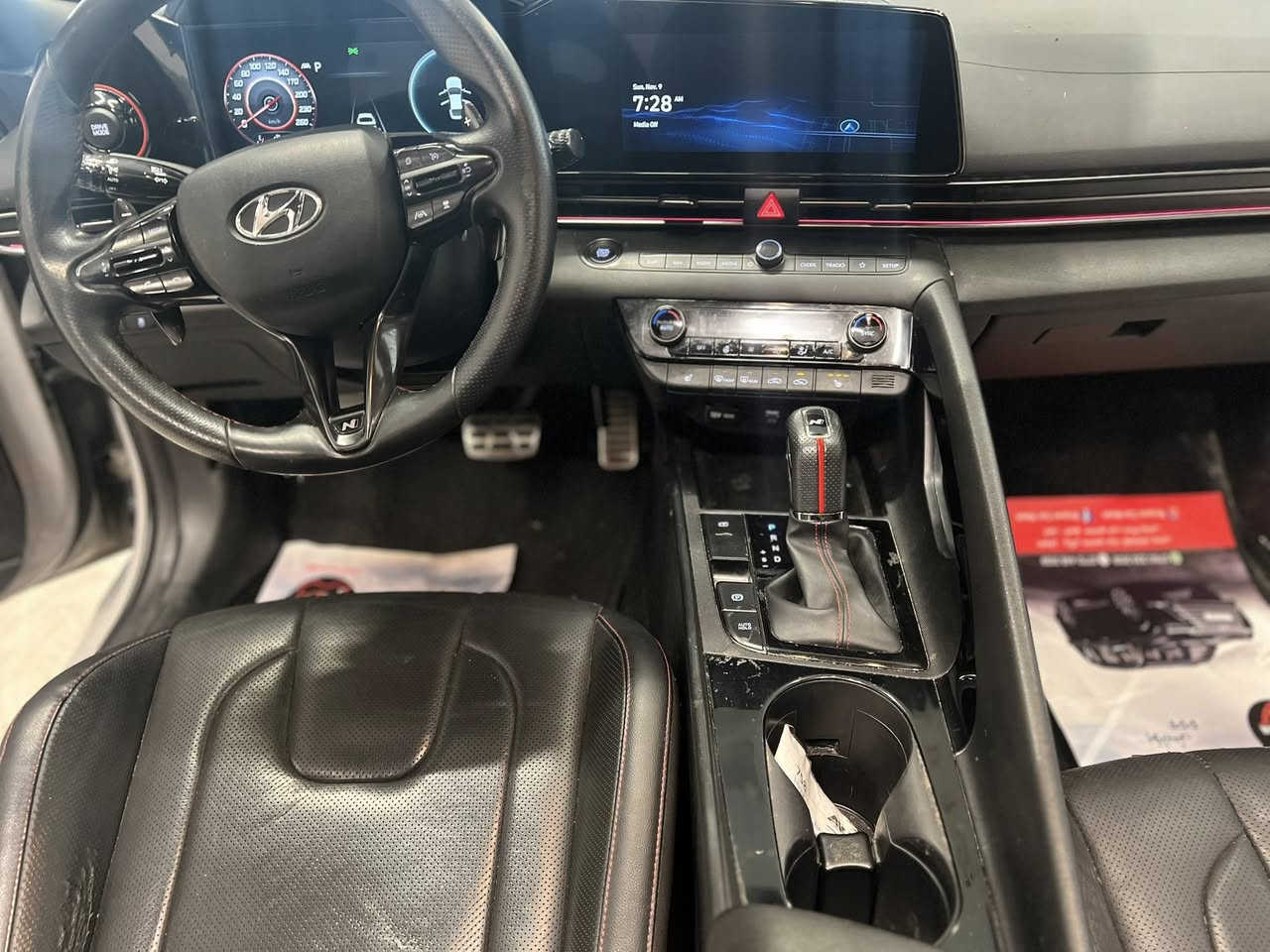 النترا N Line 
2023 وارد امريكي 
مكينه 1.6 توربو رياضي 🚀
فول مواصفات 
سلايد / بصمه / كشنات جلد حضن رياضي مختوم N / كشنات تدفئه وستيرن تدفئه / هندبريك بصمه / شاشه الكترونيه جبيره متصله/ شفتات ستيرن / مودات قياده / تحكم ستيرن فول / كامره خلفيه / دشبول 7 الوان متغير / سقف كنتاره / كزوز صوت رياضي / وباقي مواصفات ال n line هواي 
سياره رقم هزه جديد 
العنوان اربيل السعر 162 وبي مجال بسيط 
بدون صبغ بدون ارباك حادث خلفي 
***********
