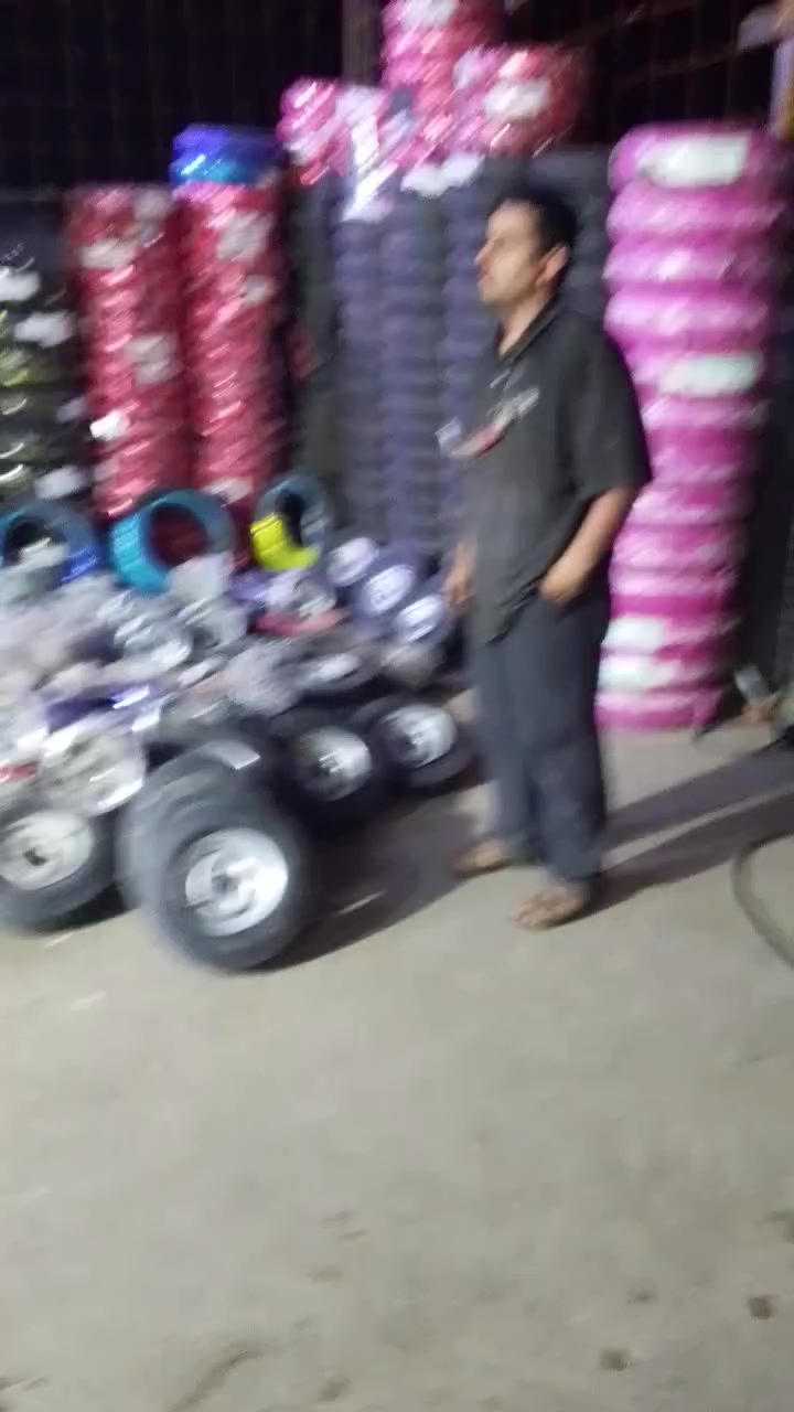 مجانا مجانا تريد تربح ويانه تخم تاير باكستناني أصلي انشر المقطع بحسابك وسوي مشاركه  وجيب مشاهدات 5000 أو مليون صمم المقطع بحسابك وربح تخم تاير مع تبديل دهن مع فلتر مع غسل مجانا يم أبو خنجر العنوان بغداد حي النصر قرب معارض حي النصر


**إذا كنت صاحب هذا الإعلان وتريد حذفه لأي سبب، رجاءا أرسل رسالة إلى الدعم الفني**