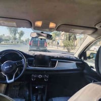 كيا ريو • ٢٠٢٢ • تكسي رقم دولي