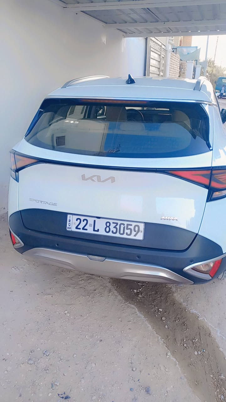 السلام عليكم.
سبورتج خليجي ٢٤ وكالة نم ماشيه ٢٩ اربيل باسمي مكفوله من عدا بارد اصبعين طارف الجاملغ. 
السيارة جديده. 
السعر ٢٢٢
***********
