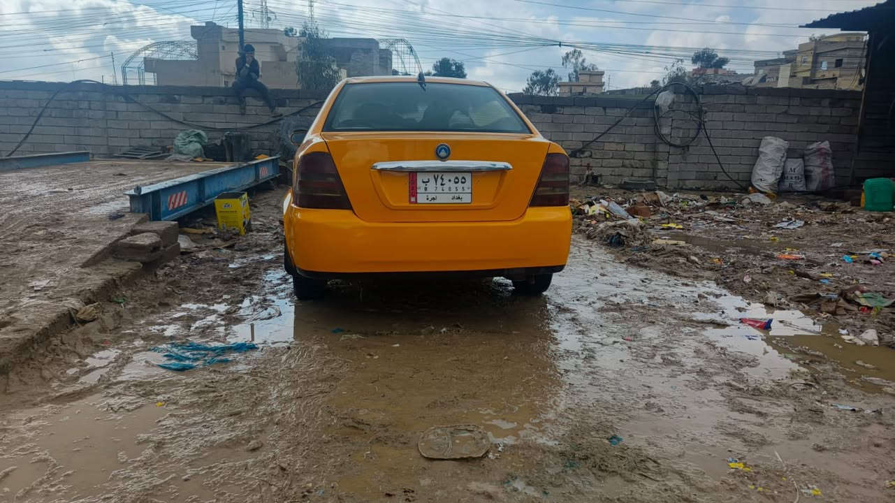 لبيع سيكي مديل 13  صبق جمالي بدون دواخل سياره جاهزه ما يعوزه كل شين السعر خاص رقم صاحب السياره ***********
