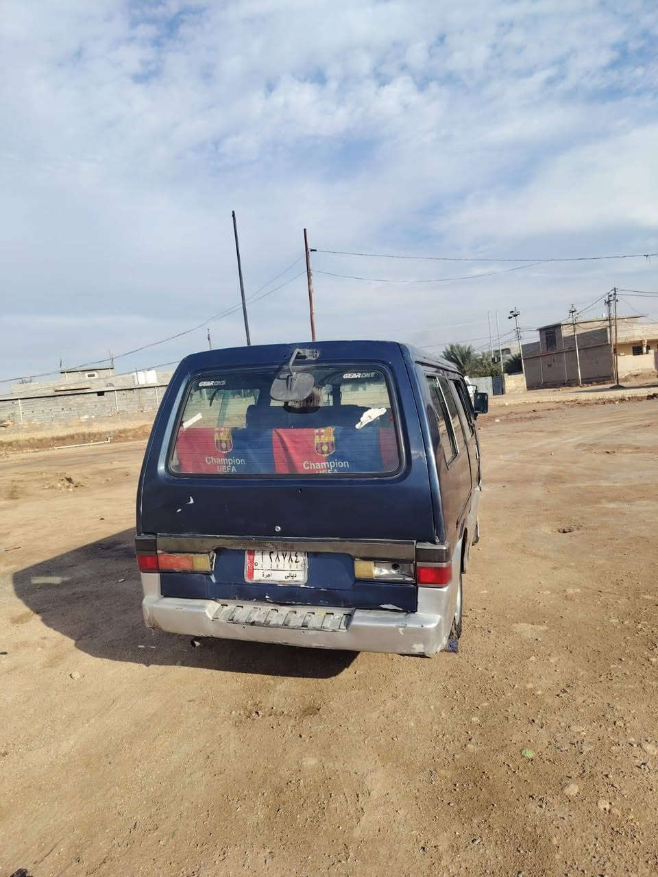 سلام عليكم كيه بسته البيع موديل ٩٤ رقم ديالئ ألماني مكينه بيها تبخير قليل بدون تنقيص شواصي نضاف كير بل جيس داخل حلو كشر حلو سلف دينمه باتري كلها جدد تحويل مباشر بم نوازل اكسل سياره جديده السعر ٢٧ وبيها العنوان ديالئ بلادروز ***********
