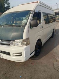 تيوتا هايسه موديل 9 سياره جاهزه كبل الشارع ما بيه نقص ايشي كير مكينه ك...