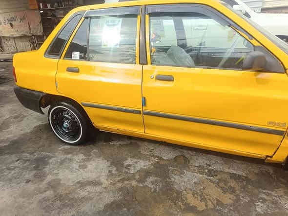 السلام عليكم ورحمه الله وبركاته 
سايبه موديل 11 مكينه وكير وتبريد مكفولات
سنويه ل 28 هيئنه وغرامات مصفرة
سيارة مامبدل بيهة شي فقط الجاملغ الأيمن بي ضربه ومامصلهة ضربه بصيطه 
باتري جديد تخم تاير جديد درايمات جدد بوربينات جدد 
كلشي ماناقصهة السعر 26 وبيهة مجال 
*********** 
***********
