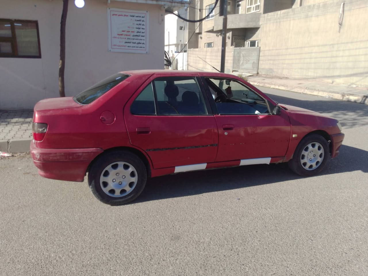 سلام عليكم سياره للبيع بيجو رقم صلاح الدين سياره مطلوبه سعر 28 سنويه منتهيه بل 24 مراوس هم يرهم مكان سياره كركوك ***********

