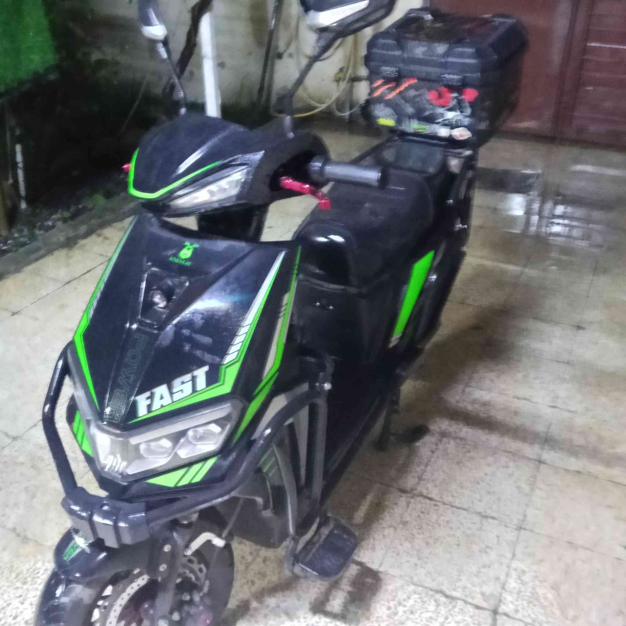 ماطور ماكس للبيع السعر 700 وبي مجال ***********
