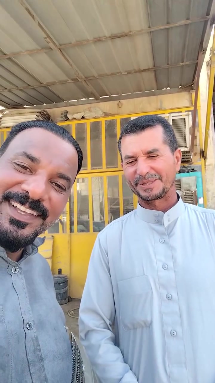 السلام عليكم اخوان اليوم بضيافتي الاخوان من أهالي بغداد والنجف اخوكم ظافر التميمي حي الصناعي السايدين الرئيسية قرب غرفة الحراس ركن المزرعه ***********
