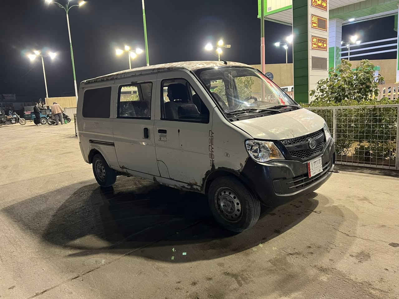 السلام عليكم ليفان للبيع  موديل 2014
السعر 30ورقه بيه مجال سياره جاهزه تحويل ثاني يوم 
العنوان بابل 
الاستفسار ***********
