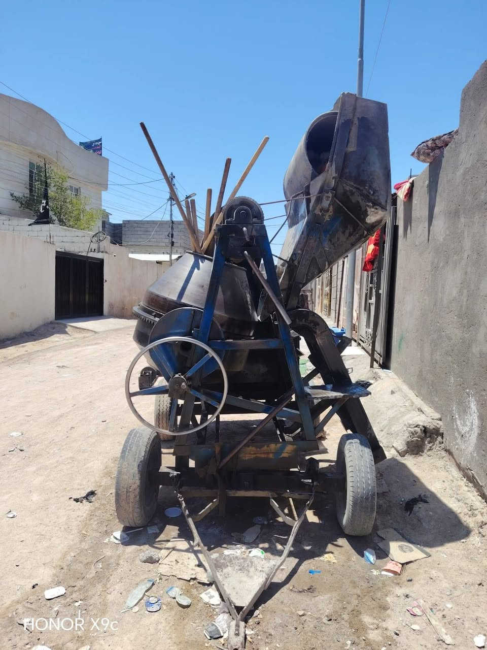 سلام عليكم خباطه للبيع مكاني بصره مكلف بل نشر تصل ***********
