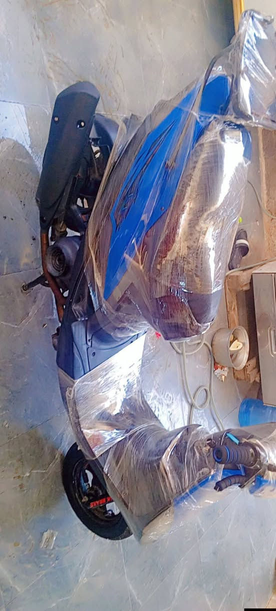 سلام عليكم ماكس عدله لبيع دراجه كهرباياتهه شغاله سلف هندر نكره وحده ماناقصهه شي سعر 500وبيهه مجال حك اليجه *********** كفراتهه الصليه موجوده
