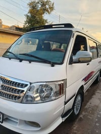 ياالله فتون موديل 2009رقم نكليزي ل30تحويل مباشر مصفره من كلشي كير ومكي...