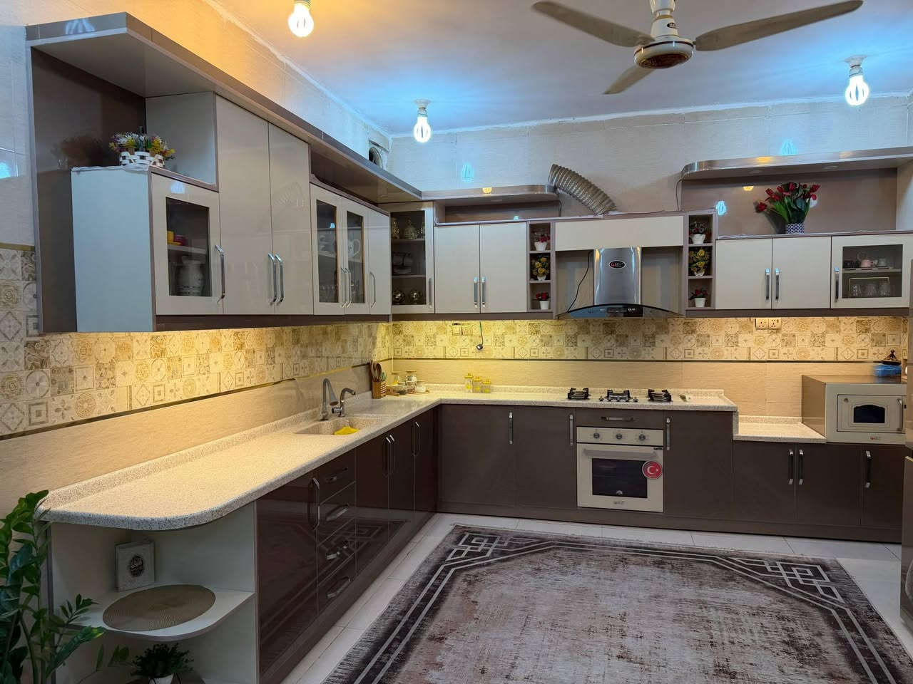 مستعمل اخو الجديد / مليون وربع / بدون الاجهزه


**إذا كنت صاحب هذا الإعلان وتريد حذفه لأي سبب، رجاءا أرسل رسالة إلى الدعم الفني**