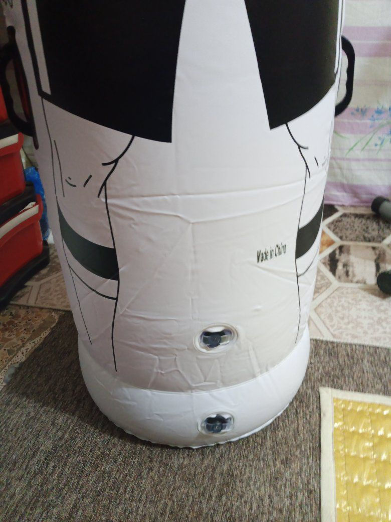 سلام عليكم چيس ملاكمه اطكه يرجعل للبيع بعده جديد ينفخ من فوك ولجوه ماي سعر 30 الرقم ***********
