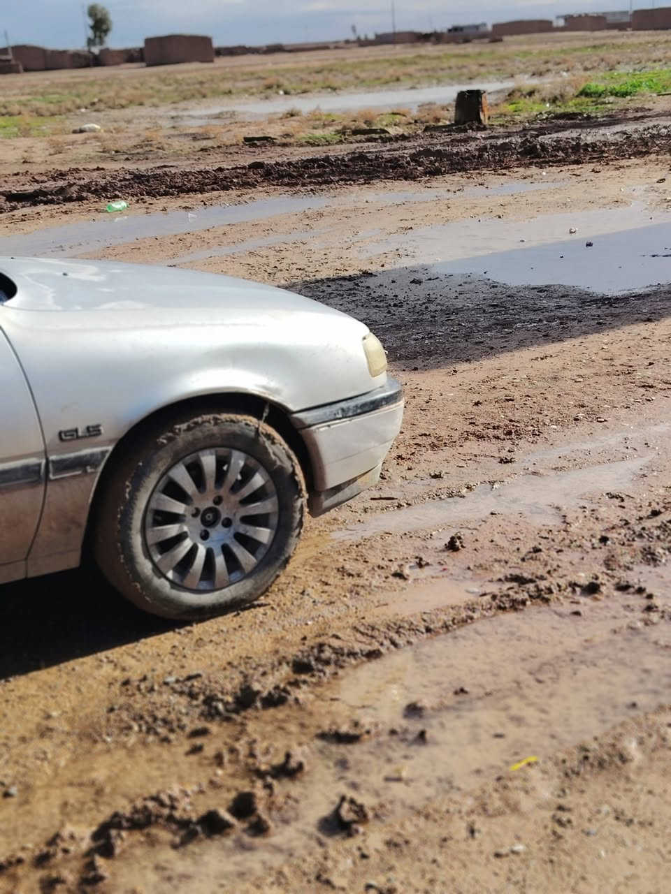 للبيع اوبل فكترا حجم (16) رقم نينوى سعر (37) المكان موصل رجم حديد (***********) مكلف بالنشر
