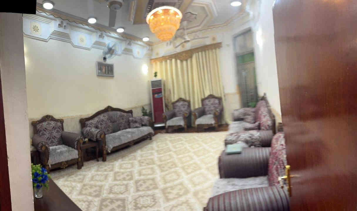 #اللهم صل على محمد وآل محمد 

 #دار سكن حي الحكم شارع 20 قريب لسايدين حي الحكم 

#المساحة 250 متر طابقين 

#تفاصيل الدار 
الطابق الاول 
غرفتين وصالة كبيرة وبراني كبيرة ومطبخ وصحيات داخلية وخارجية وكراج وحديقة 
الطابق الثاني 3 غرف وصالة وصحيات 

السعر 255 مليون مع المجال 
_______________________________
لشراء ومعرفة السعر يراجع مكتب الناجح للعقارات الكائن في السماوة 
حي الحكم قرب مرطبات فستقه أو مراسلتنا ع الخاص او الاتصال ع الرقم التالي 
*********** بي واتساب 
*********** بي واتساب
 علمأ دوام مكتبنا من 9 صباحأ  ولغاية 10 ليلأ  
مصطفى للعقارات
