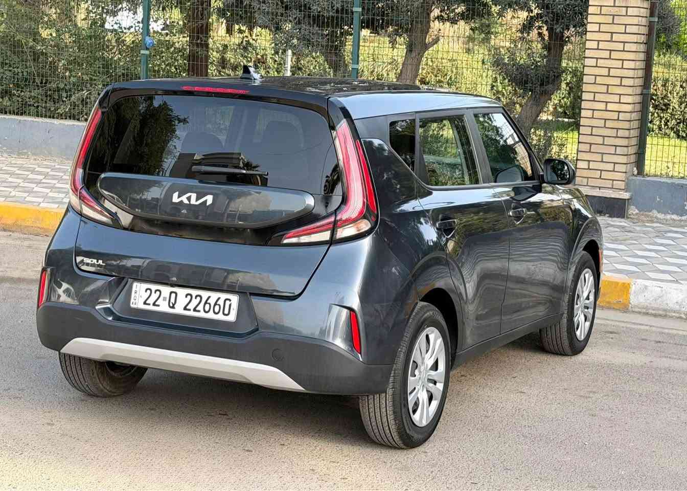 السلام عليكم للبيع فقط بدون مراوس
كيا صول 2025
           🔥(زيرو)🔥
ماشيه 600 كيلو فقط بعدهة مصايره الف جديده بوضع الشركة
كيا صول موديل 2025
وارد امريكي ترقيم جديد اربيل بسم شركة
 تحويل لو وكاله مضمون بضمانتي
حادث باب خلف السايق وهلال جاملغ خلفي بجم كبس ايرباك برده فقط 
مواصفات 
شاشة الكتروني ديجتل 
محرك 2000 دوش 
رادار امامي 
رادار خلفي
مانع انزلاق
نظام نقطة عمياء 
كروز مثبت سرعة
شاشه كبيرة كار بلي 
كامرة دوارة 
تحديد مسار / قيادة ذاتية 
توقف ذاتي  / تنبيه مسار
اشارة ترحيب / اطفاء ذاتي 
تحكم جهتين ستيرين
حساس اطارات 
3 وضعيات قياده
‏ SPORT-SMART-NORMAL
--------------------------
مكان السيارة بغداد الكاظميه
السعر 165 وبيهة مجال بسيط 
للأستفسار 📞
*********** بغداد, العراق
