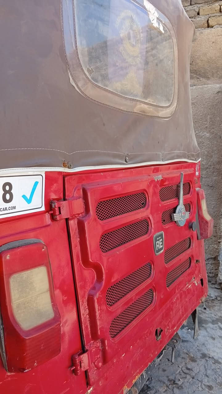 اسلام عليكم تكتك موديل 18
اوراق المصطفى مكينه مال عشرين 
تكتك جاهزه مكاني الحمزه الغربي 
السعر 3100وبيه مجال قليل 
***********
