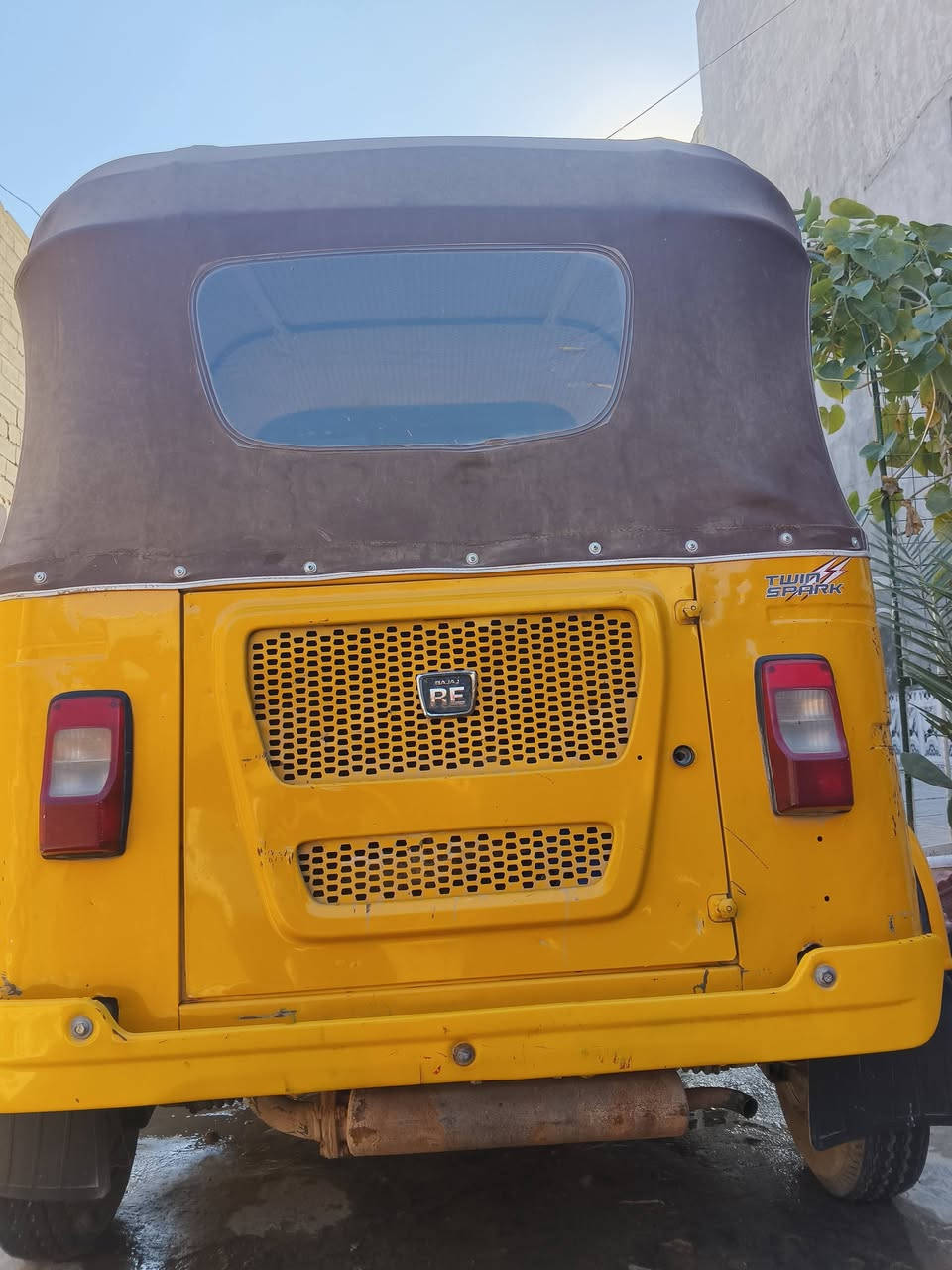 سلام عليكم تكتك 2021 البيع كلمه على اربع وعشرين حبايه تكتك كبل الشارع السعر 7200 المكان بغداد حي البتول  ***********/*********** وهذه رقمية الثير بي وتساب
