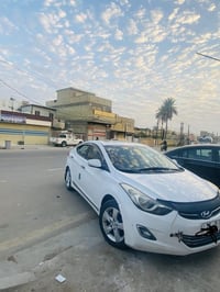 الانترا موديل 2012 خليجي  محرك 1800 مكاني بغداد الزعفرانية 07830562216...