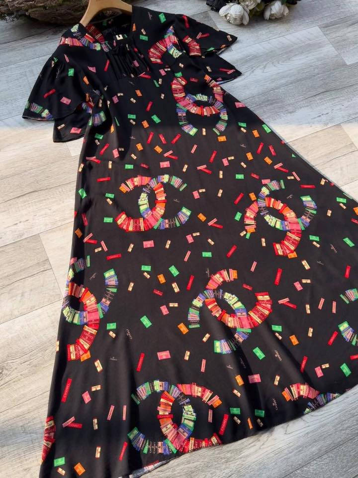 السعر 7 الاف دينار
كشمير طولها 90 للحجل مو طول كامل
القياس 2x/3x/4x/5x


**إذا كنت صاحب هذا الإعلان وتريد حذفه لأي سبب، رجاءا أرسل رسالة إلى الدعم الفني**