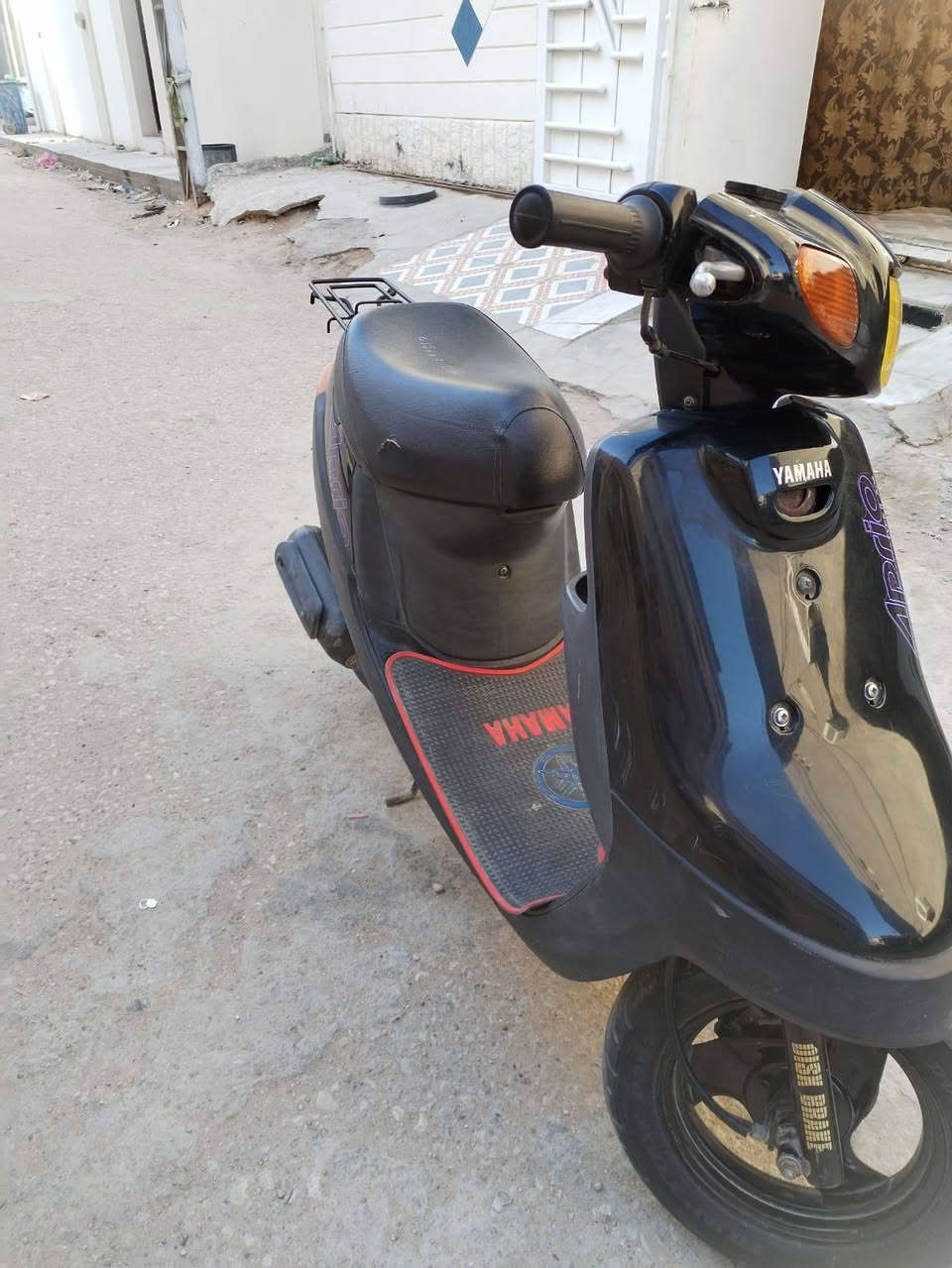 بطة مال حاوية مصارلها اهواي من طالعة من المعرض وصل موجود ب٦٠٠  ***********
