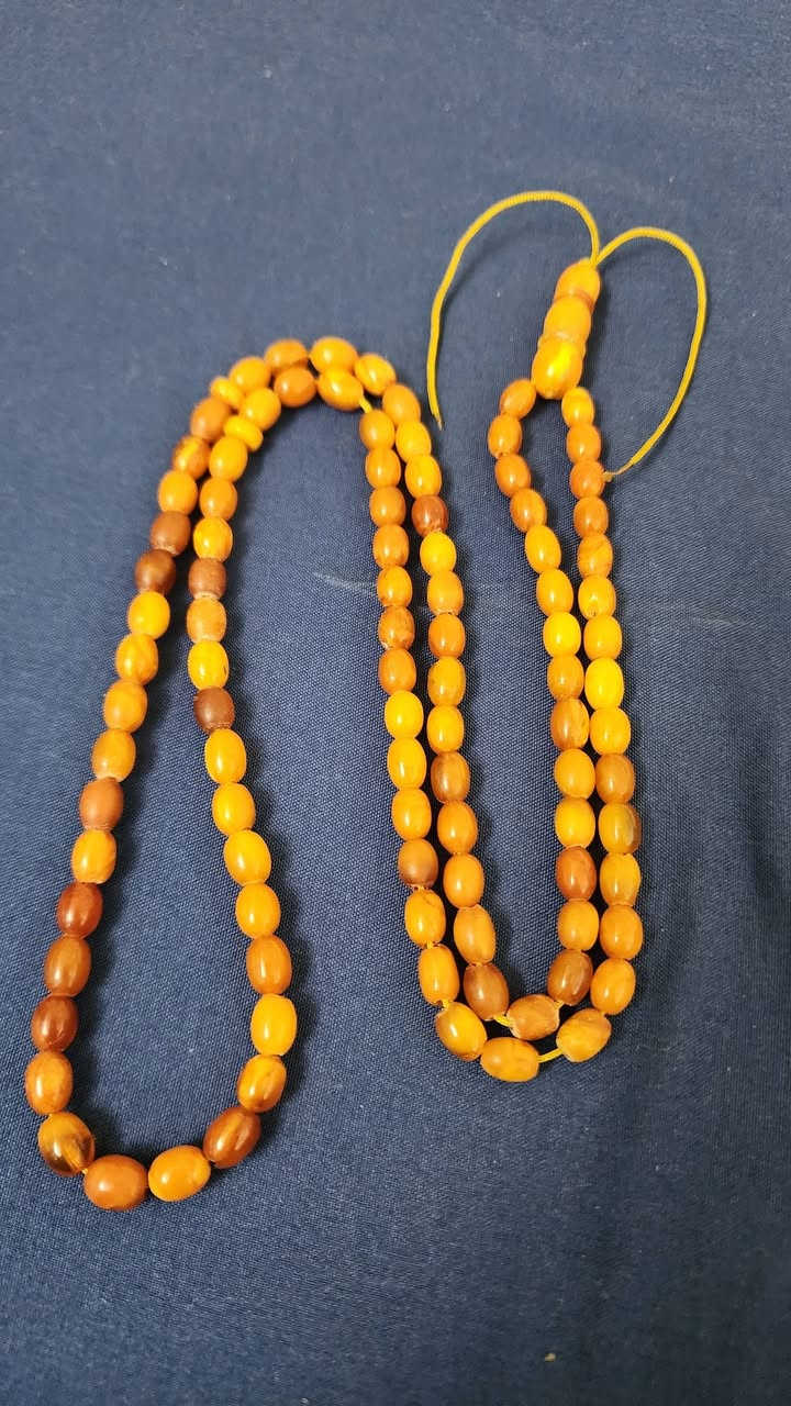 السلام عليكم
الى عشاق الكهرب الألماني القديم النواعم
الوزن ١٥ غرام 
١٠١ حبة 
قطعة ناعمة جميلة 
للإستفسار تفضل خاص ومتوفر واتساب 
***********
